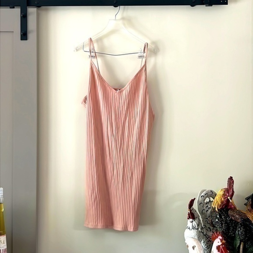 Divided size XXL light pink dress